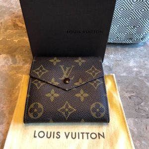 Louis Vuitton Victorine Porte Monnaie Snap Wallet